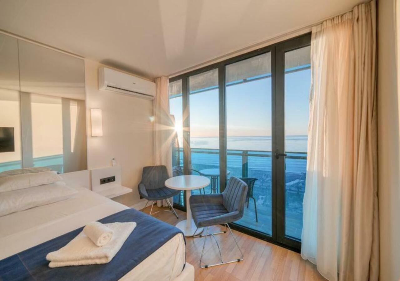 Orbi Sea View Apartment Batumi Zewnętrze zdjęcie
