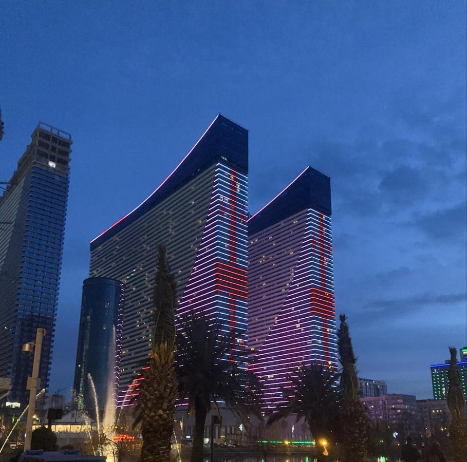 Orbi Sea View Apartment Batumi Zewnętrze zdjęcie