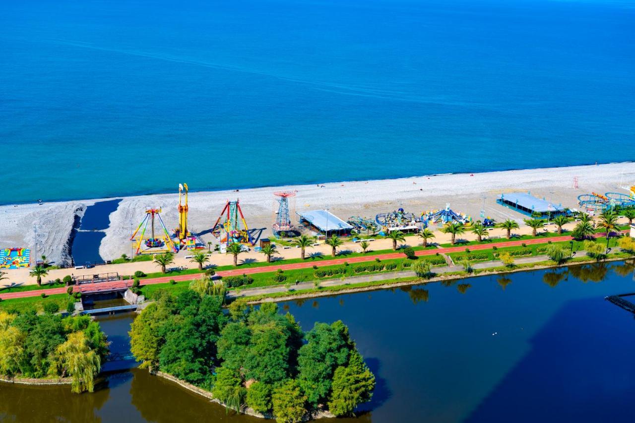 Orbi Sea View Apartment Batumi Zewnętrze zdjęcie